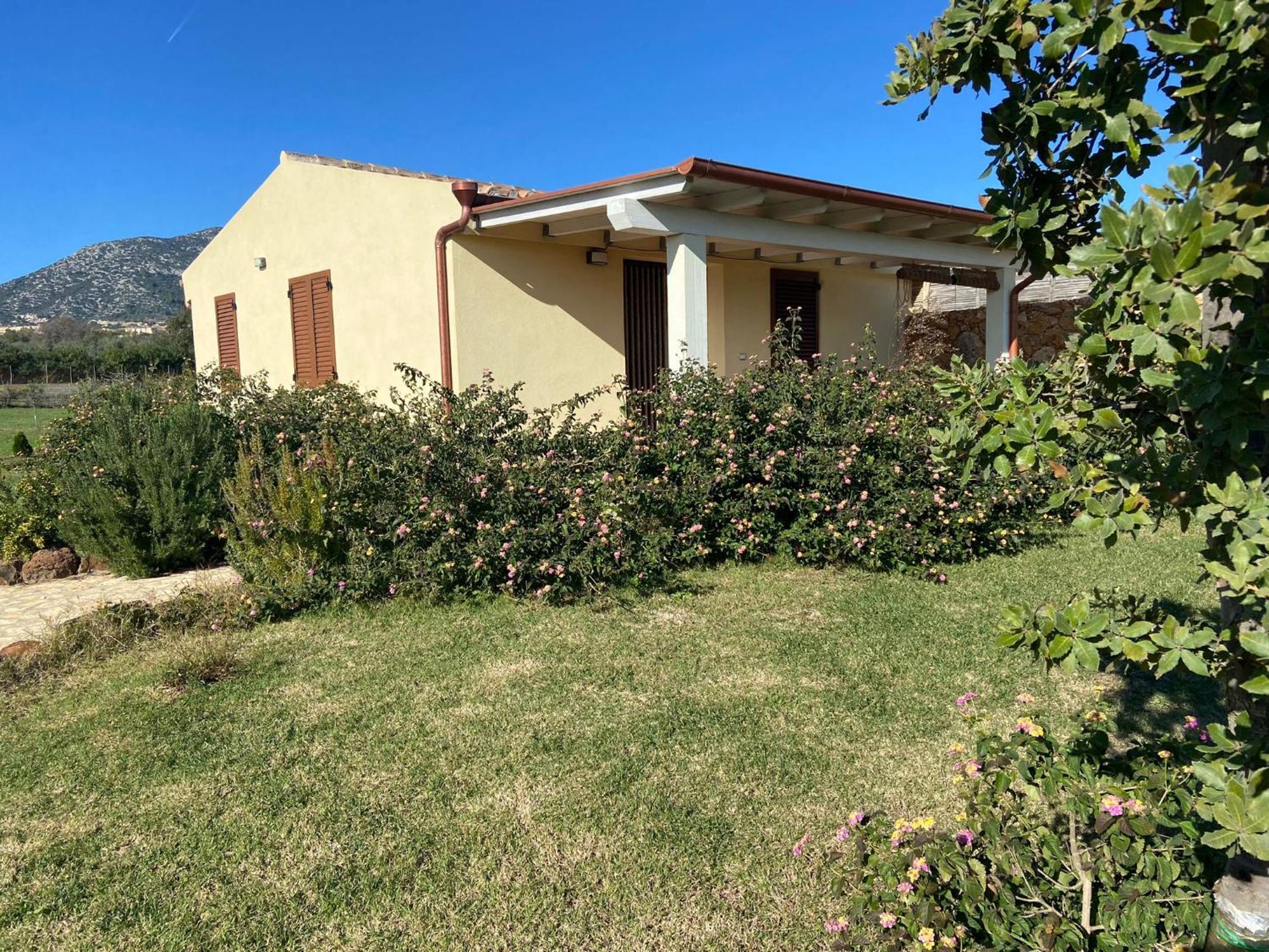 Villa Aratha Orosei Buitenkant foto